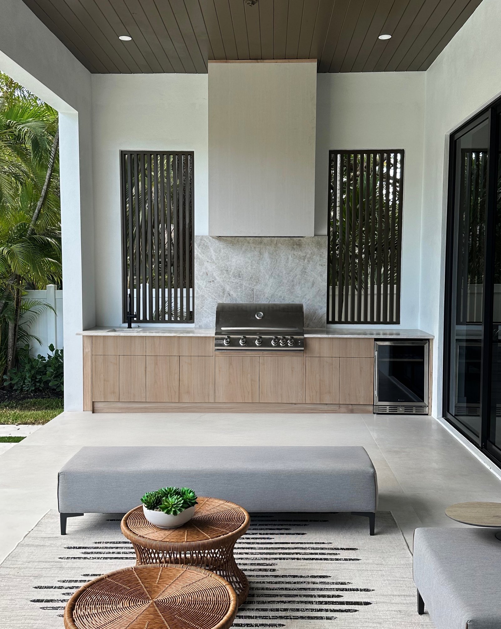 Lioher Nocce-1-1-01 Outdoor Kitchens  